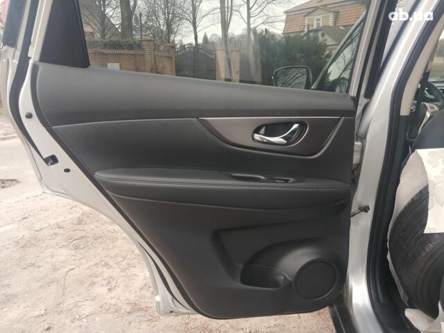 Серый Ниссан Rogue, объемом двигателя 2.5 л и пробегом 148 тыс. км за 12990 $, фото 19 на Automoto.ua