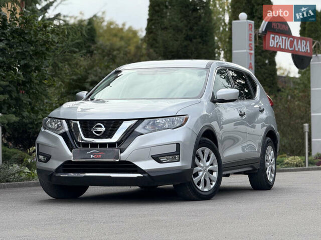 Серый Ниссан Rogue, объемом двигателя 2.5 л и пробегом 162 тыс. км за 12900 $, фото 4 на Automoto.ua