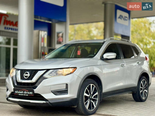 Серый Ниссан Rogue, объемом двигателя 2.49 л и пробегом 157 тыс. км за 13799 $, фото 1 на Automoto.ua