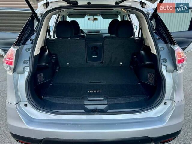 Серый Ниссан Rogue, объемом двигателя 2.5 л и пробегом 113 тыс. км за 13500 $, фото 27 на Automoto.ua