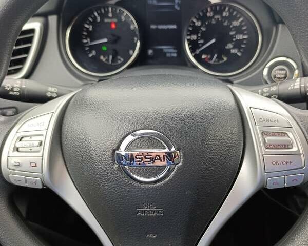 Серый Ниссан Rogue, объемом двигателя 2.49 л и пробегом 78 тыс. км за 13400 $, фото 15 на Automoto.ua