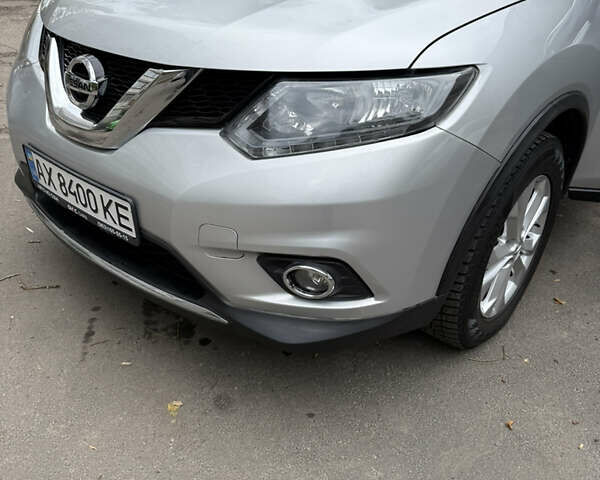 Серый Ниссан Rogue, объемом двигателя 2.49 л и пробегом 172 тыс. км за 13500 $, фото 1 на Automoto.ua