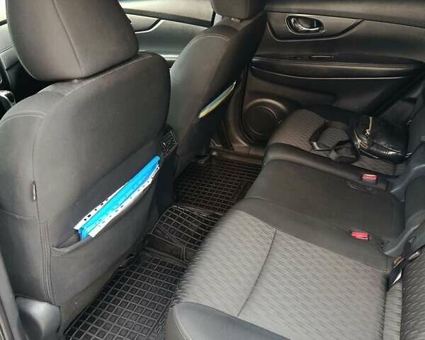 Сірий Ніссан Rogue, об'ємом двигуна 2.5 л та пробігом 170 тис. км за 12800 $, фото 23 на Automoto.ua