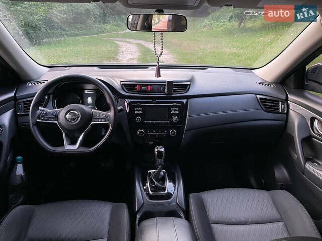 Сірий Ніссан Rogue, об'ємом двигуна 2.49 л та пробігом 210 тис. км за 12500 $, фото 3 на Automoto.ua