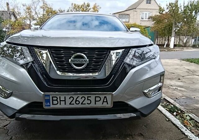 Сірий Ніссан Rogue, об'ємом двигуна 2.5 л та пробігом 130 тис. км за 16000 $, фото 1 на Automoto.ua