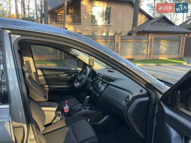 Серый Ниссан Rogue, объемом двигателя 2.5 л и пробегом 112 тыс. км за 13400 $, фото 15 на Automoto.ua