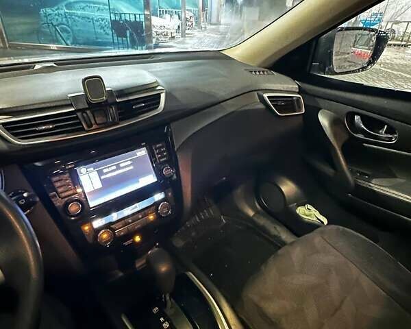 Серый Ниссан Rogue, объемом двигателя 2.49 л и пробегом 162 тыс. км за 13200 $, фото 15 на Automoto.ua