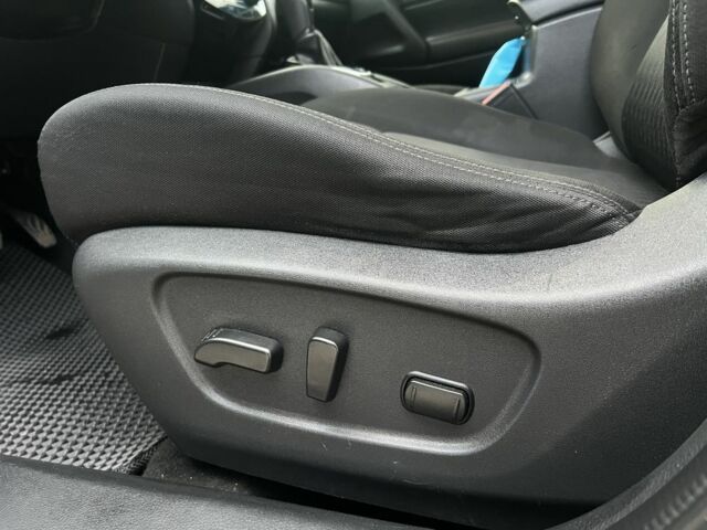 Серый Ниссан Rogue, объемом двигателя 2.5 л и пробегом 150 тыс. км за 13999 $, фото 14 на Automoto.ua