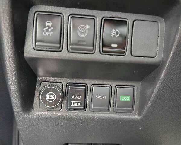 Сірий Ніссан Rogue, об'ємом двигуна 2.5 л та пробігом 170 тис. км за 12800 $, фото 31 на Automoto.ua