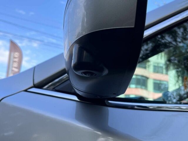 Серый Ниссан Rogue, объемом двигателя 2.5 л и пробегом 112 тыс. км за 12700 $, фото 4 на Automoto.ua