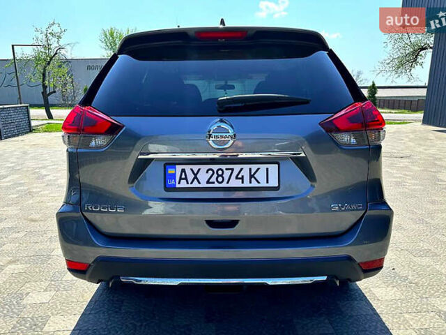 Сірий Ніссан Rogue, об'ємом двигуна 2.49 л та пробігом 66 тис. км за 14500 $, фото 5 на Automoto.ua