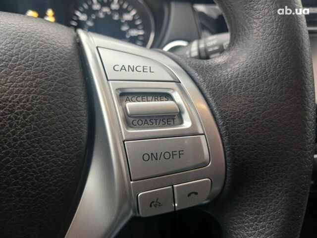 Серый Ниссан Rogue, объемом двигателя 2.5 л и пробегом 148 тыс. км за 12990 $, фото 14 на Automoto.ua