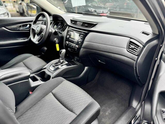 Серый Ниссан Rogue, объемом двигателя 2.5 л и пробегом 161 тыс. км за 13200 $, фото 15 на Automoto.ua