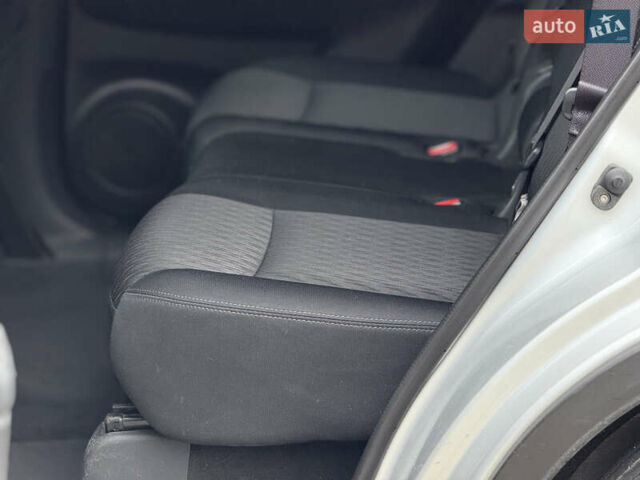 Серый Ниссан Rogue, объемом двигателя 2.5 л и пробегом 162 тыс. км за 12900 $, фото 35 на Automoto.ua