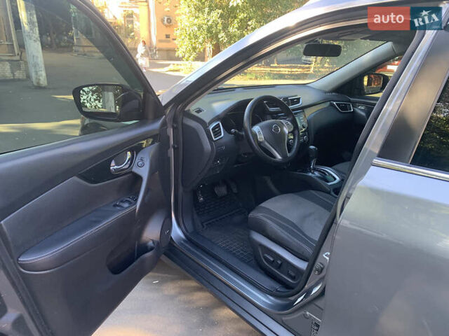 Сірий Ніссан Rogue, об'ємом двигуна 2.49 л та пробігом 172 тис. км за 11300 $, фото 5 на Automoto.ua