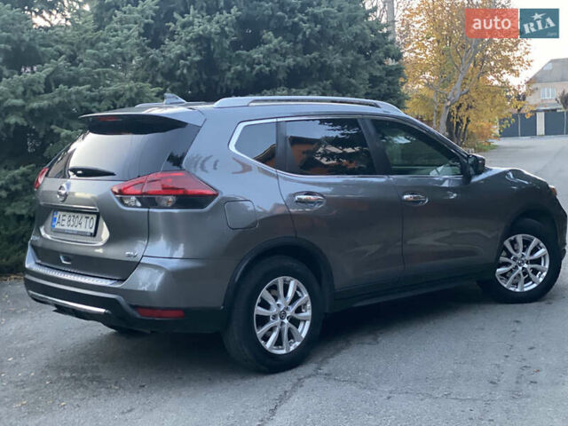 Серый Ниссан Rogue, объемом двигателя 2.5 л и пробегом 165 тыс. км за 13500 $, фото 16 на Automoto.ua