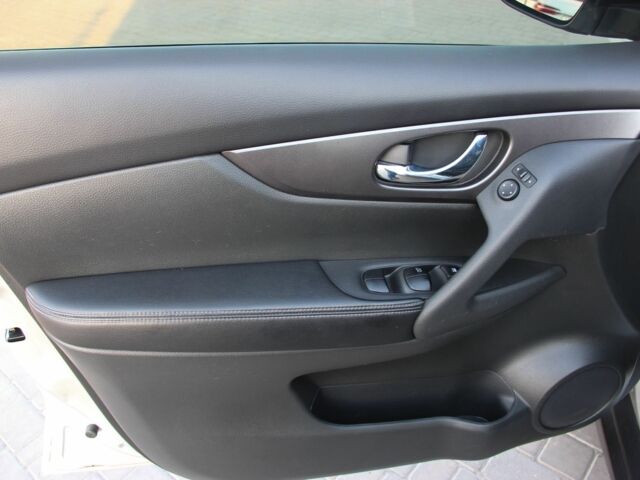 Сірий Ніссан Rogue, об'ємом двигуна 2.5 л та пробігом 105 тис. км за 12500 $, фото 8 на Automoto.ua