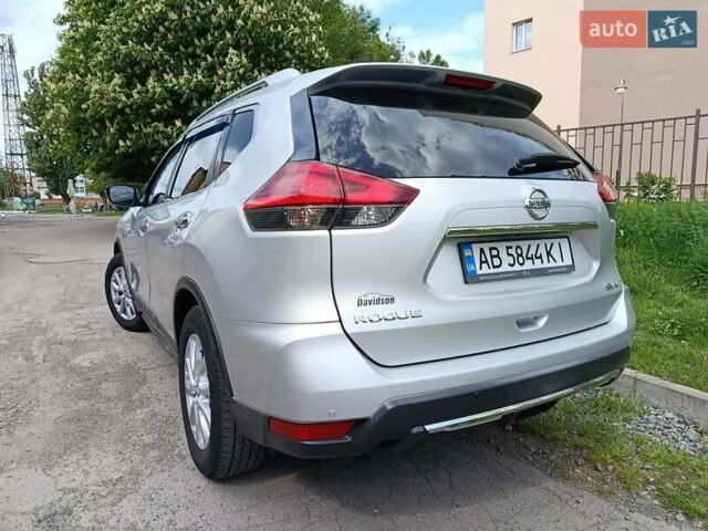Сірий Ніссан Rogue, об'ємом двигуна 2.5 л та пробігом 170 тис. км за 12800 $, фото 16 на Automoto.ua