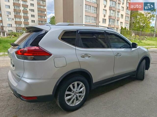 Сірий Ніссан Rogue, об'ємом двигуна 2.5 л та пробігом 170 тис. км за 12800 $, фото 8 на Automoto.ua
