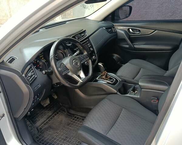 Сірий Ніссан Rogue, об'ємом двигуна 2.5 л та пробігом 170 тис. км за 12800 $, фото 21 на Automoto.ua