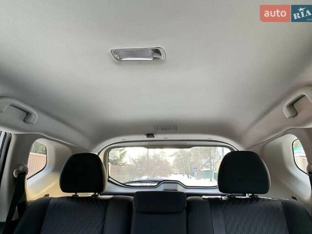 Ніссан Rogue 2016 у Тернополі на Automoto.ua Сірий Ніссан Rogue, об'ємом двигуна 2.5 л та пробігом 193 тис. км за 12350 $, фото 2 на Automoto.ua