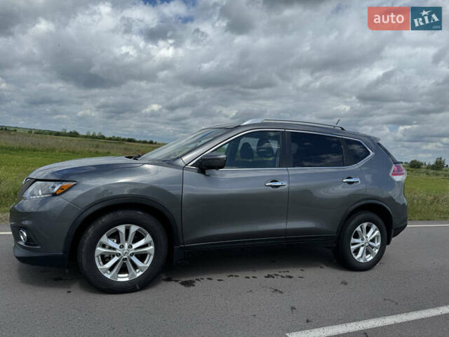 Серый Ниссан Rogue, объемом двигателя 2.49 л и пробегом 122 тыс. км за 14000 $, фото 4 на Automoto.ua