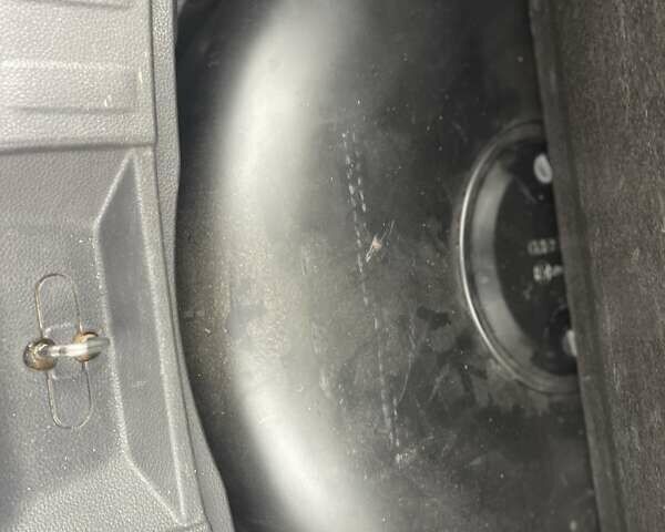 Серый Ниссан Rogue, объемом двигателя 2.49 л и пробегом 120 тыс. км за 13750 $, фото 4 на Automoto.ua