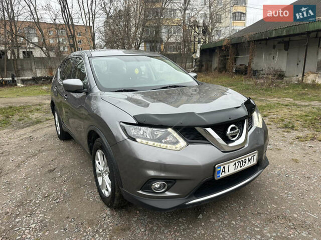 Сірий Ніссан Rogue, об'ємом двигуна 2.49 л та пробігом 135 тис. км за 12000 $, фото 17 на Automoto.ua