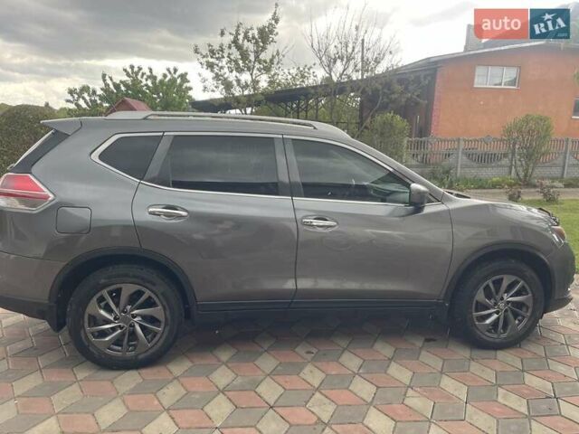 Серый Ниссан Rogue, объемом двигателя 2.49 л и пробегом 120 тыс. км за 13750 $, фото 2 на Automoto.ua