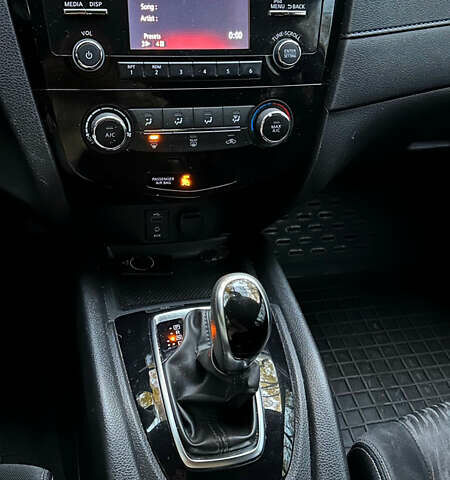 Сірий Ніссан Rogue, об'ємом двигуна 2.49 л та пробігом 79 тис. км за 13200 $, фото 12 на Automoto.ua