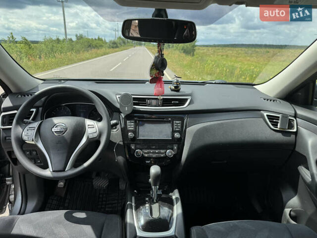 Серый Ниссан Rogue, объемом двигателя 2.49 л и пробегом 122 тыс. км за 14000 $, фото 19 на Automoto.ua