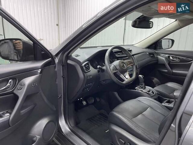Серый Ниссан Rogue, объемом двигателя 2.49 л и пробегом 140 тыс. км за 16500 $, фото 6 на Automoto.ua