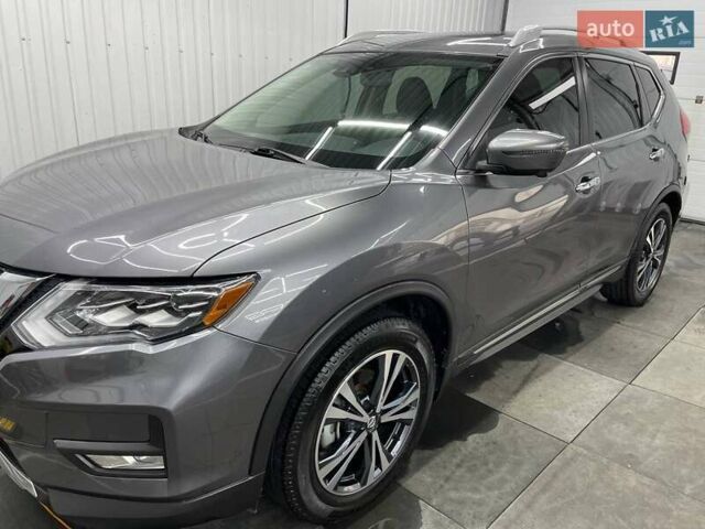 Серый Ниссан Rogue, объемом двигателя 2.49 л и пробегом 140 тыс. км за 16500 $, фото 1 на Automoto.ua