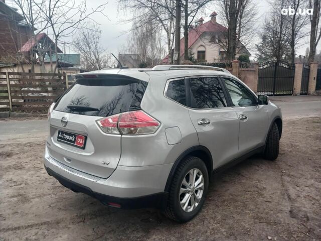 Серый Ниссан Rogue, объемом двигателя 2.5 л и пробегом 148 тыс. км за 12990 $, фото 4 на Automoto.ua