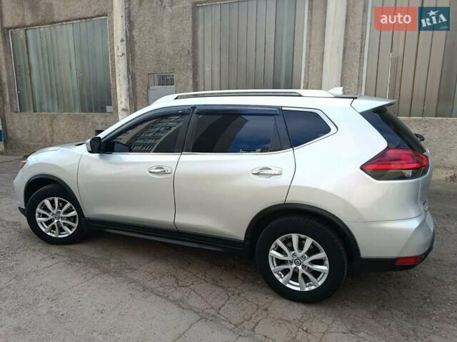 Сірий Ніссан Rogue, об'ємом двигуна 2.5 л та пробігом 170 тис. км за 12800 $, фото 13 на Automoto.ua