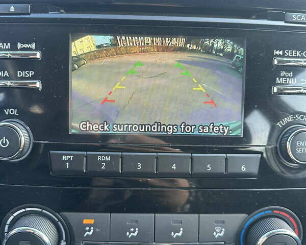 Серый Ниссан Rogue, объемом двигателя 2.49 л и пробегом 206 тыс. км за 12999 $, фото 34 на Automoto.ua