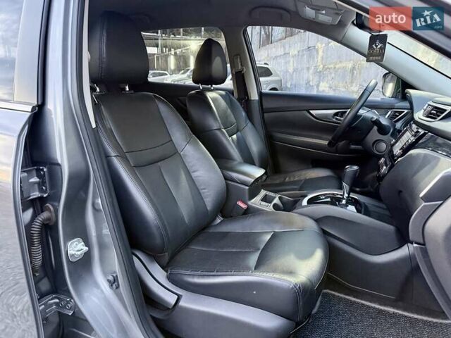 Серый Ниссан Rogue, объемом двигателя 2.5 л и пробегом 92 тыс. км за 14500 $, фото 10 на Automoto.ua