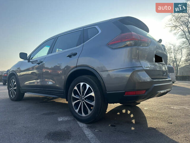 Серый Ниссан Rogue, объемом двигателя 2.49 л и пробегом 206 тыс. км за 12999 $, фото 11 на Automoto.ua