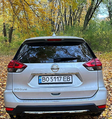 Сірий Ніссан Rogue, об'ємом двигуна 2.49 л та пробігом 79 тис. км за 13200 $, фото 5 на Automoto.ua