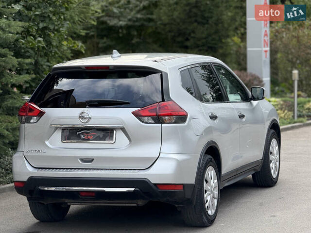 Серый Ниссан Rogue, объемом двигателя 2.5 л и пробегом 162 тыс. км за 12900 $, фото 14 на Automoto.ua