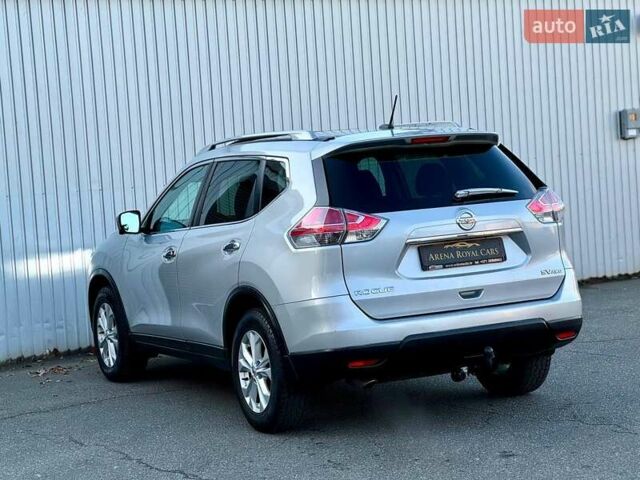 Серый Ниссан Rogue, объемом двигателя 2.5 л и пробегом 113 тыс. км за 13500 $, фото 12 на Automoto.ua
