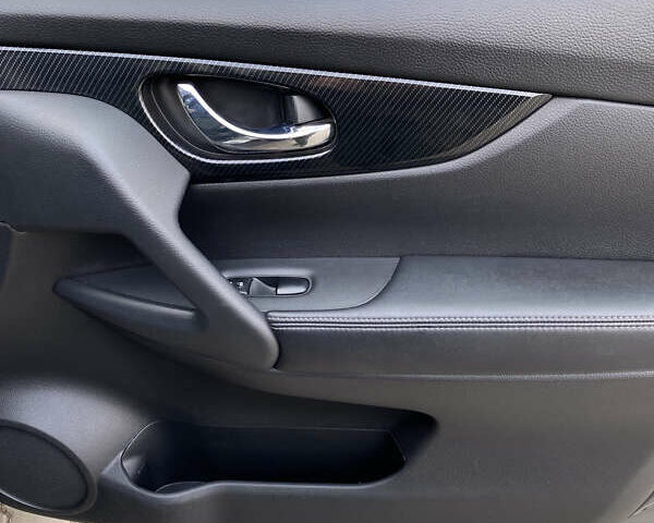 Серый Ниссан Rogue, объемом двигателя 2.49 л и пробегом 222 тыс. км за 15000 $, фото 10 на Automoto.ua