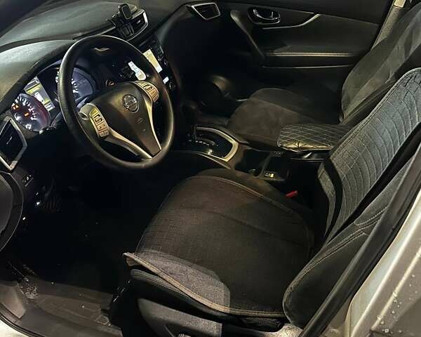 Серый Ниссан Rogue, объемом двигателя 2.49 л и пробегом 162 тыс. км за 13200 $, фото 16 на Automoto.ua