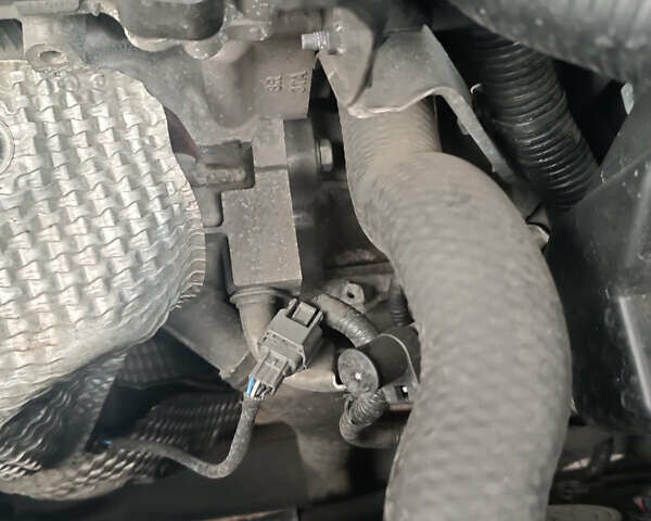 Серый Ниссан Rogue, объемом двигателя 2.5 л и пробегом 137 тыс. км за 11550 $, фото 24 на Automoto.ua