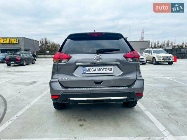 Серый Ниссан Rogue, объемом двигателя 2.49 л и пробегом 117 тыс. км за 15990 $, фото 4 на Automoto.ua