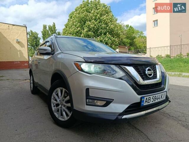 Сірий Ніссан Rogue, об'ємом двигуна 2.5 л та пробігом 170 тис. км за 12800 $, фото 5 на Automoto.ua