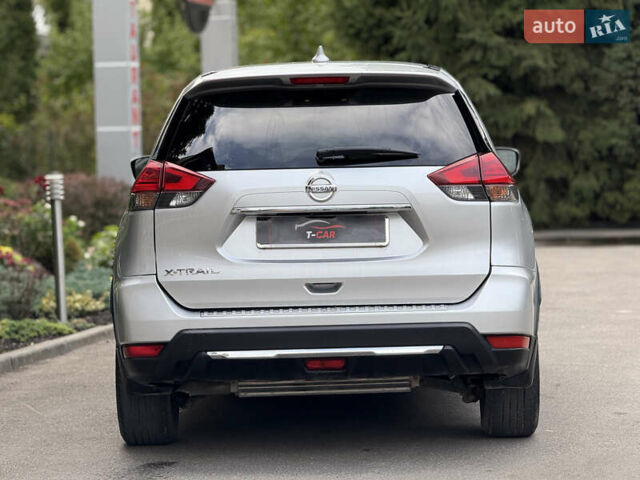 Серый Ниссан Rogue, объемом двигателя 2.5 л и пробегом 162 тыс. км за 12900 $, фото 9 на Automoto.ua