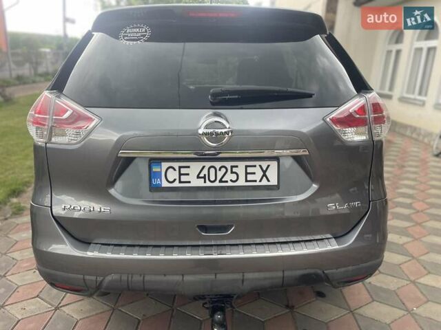 Серый Ниссан Rogue, объемом двигателя 2.49 л и пробегом 120 тыс. км за 13750 $, фото 5 на Automoto.ua