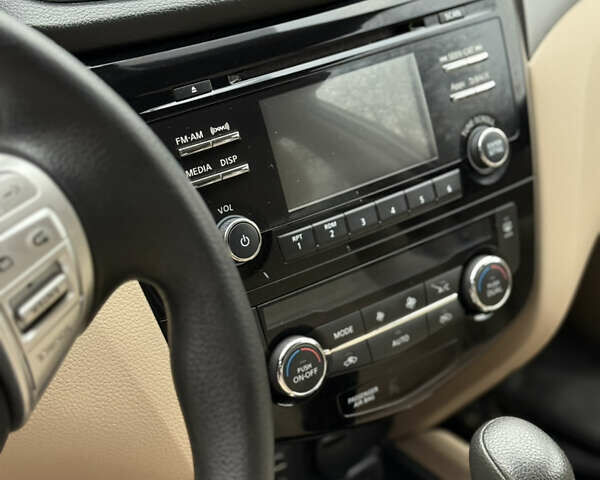 Сірий Ніссан Rogue, об'ємом двигуна 2.49 л та пробігом 138 тис. км за 11999 $, фото 31 на Automoto.ua