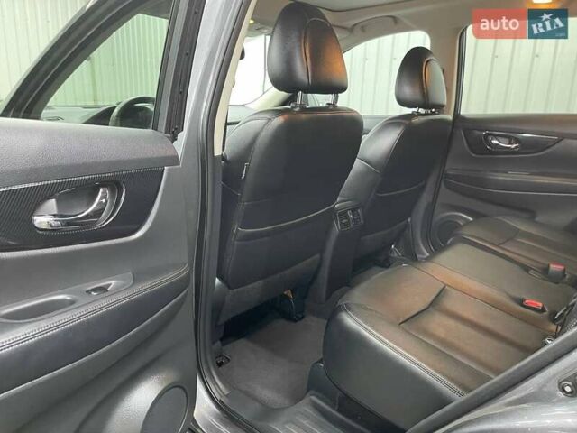 Серый Ниссан Rogue, объемом двигателя 2.49 л и пробегом 140 тыс. км за 16500 $, фото 11 на Automoto.ua